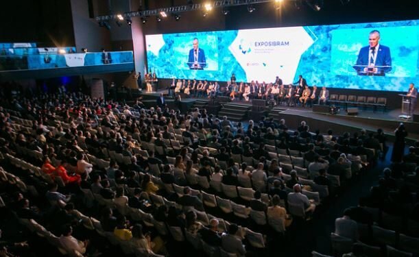 EXPOSIBRAM: Debate relevância da mineração para a transição energética