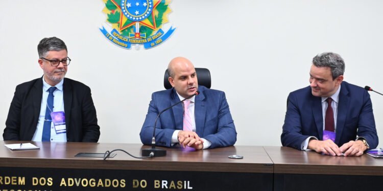 Especialistas debatem os desafios regulatórios na mineração de urânio e apontam caminhos para o desenvolvimento do setor