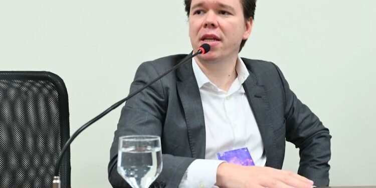 Austrália quer investir no mercado de Urânio brasileiro