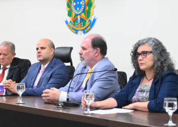 Brasil enfrenta o desafio de superar gargalos regulatórios para atrair investidores e destravar o potencial nuclear