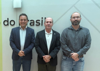 Lideranças do Mining Hub e do IBRAM debatem inovação na mineração na sede do Instituto