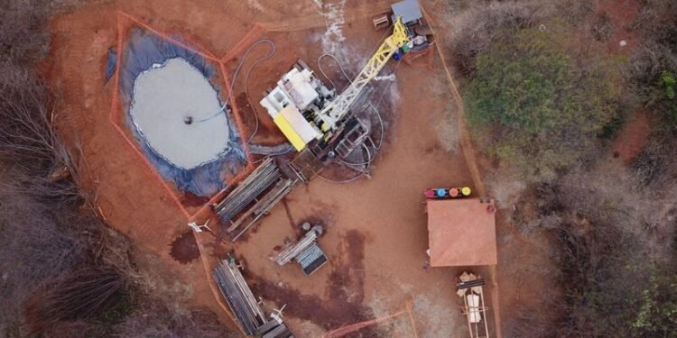 Lithium Ionic avança no licenciamento do Projeto Bandeira em Minas Gerais