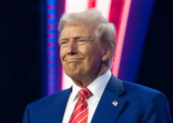 Trump deve anunciar tarifa de 25% sobre aço e alumínio nesta segunda-feira