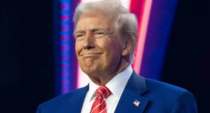 Trump deve anunciar tarifa de 25% sobre aço e alumínio nesta segunda-feira