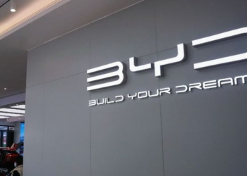 BYD promete carregamento ultrarrápido para carros elétricos, mas apenas na China