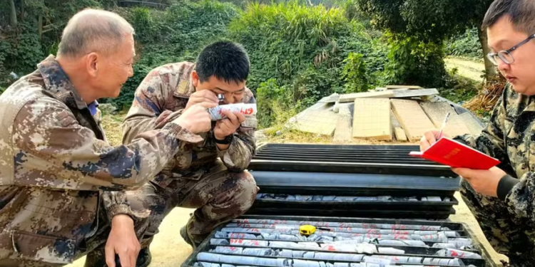 Maior mina de ouro do mundo é descoberta na China e pode transformar o mercado global