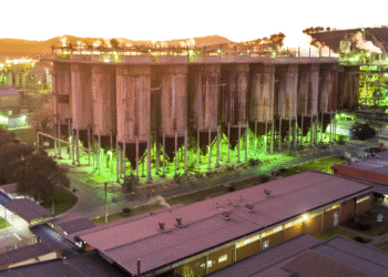 Alcoa celebra 60 anos de atuação no Brasil com foco em sustentabilidade e inovação