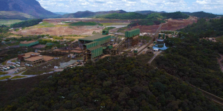 Samarco recebe aval para expandir mineração em Mariana