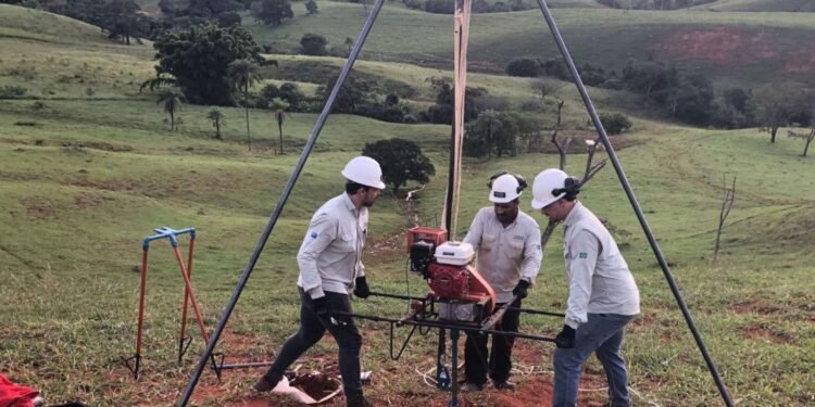 Descobertas da Enova em Minas reforçam papel do Brasil no mercado de titânio e terras raras