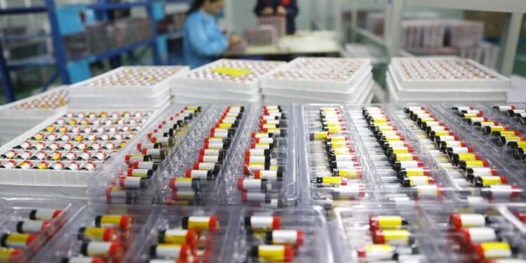 China restringe exportação de tecnologias de baterias para proteger liderança no setor