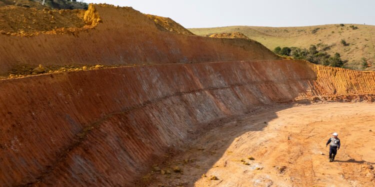 Graphcoa inicia produção de grafite na Bahia com previsão de 3 mil toneladas até o fim do ano