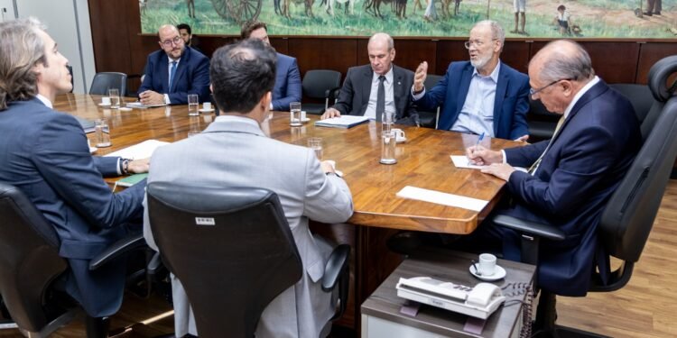 TARIFAÇO – IBRAM reúne-se com Vice-Presidente Geraldo Alckmin para avaliar riscos de o Brasil estabelecer reciprocidade tarifária