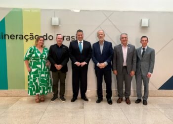 Tarifaço de Trump pode aproximar setor de mineração do Brasil e EUA