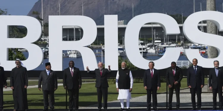 Brics: Empresas chinesas miram o Brasil, e Índia alerta sobre uso geopolítico dos minerais críticos