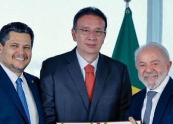 José Fernando Gomes Jr. assume diretoria da ANM