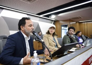 Agregar valor ao minério é a saída para reduzir impactos da mineração, aponta ALMG
