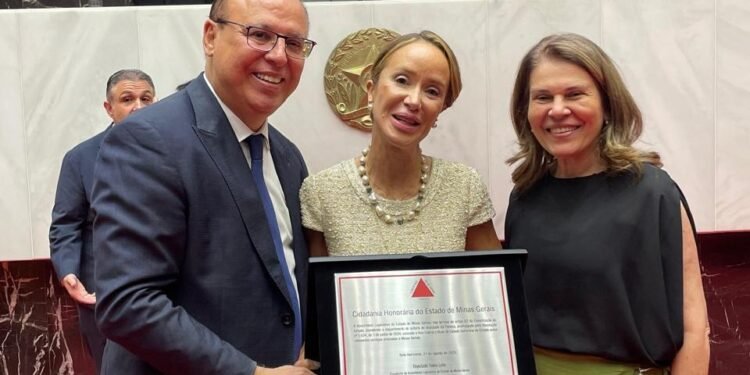 Ana Cabral, CEO da Sigma Lithium, recebe Título de Cidadã Honorária em reconhecimento ao trabalho no Jequitinhonha