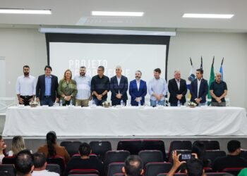 CBPM e Brazil Iron apresentam Projeto Ferro Verde a prefeitos e vereadores baianos