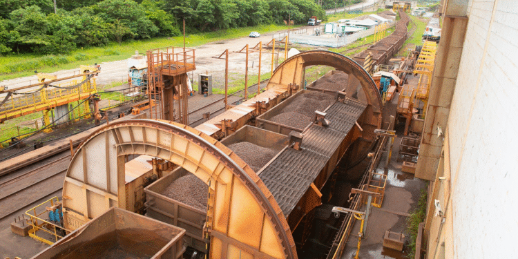 Porto Sudeste bate recorde histórico de embarque de minério de ferro em agosto