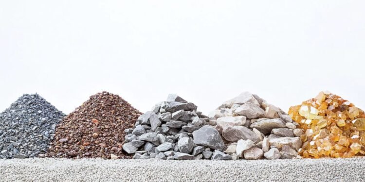 SGB e CETEM firmam parceria para estudos de minerais críticos e estratégicos