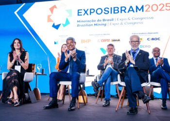 Cerimônia de abertura da EXPOSIBRAM 2025 reúne autoridades e líderes do setor mineral em Salvador