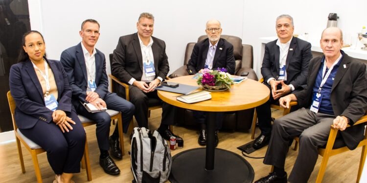 Embaixada dos EUA propõe ao IBRAM grupo de trabalho com o setor privado para orientar investimentos norte-americanos em produção de minerais críticos no Brasil