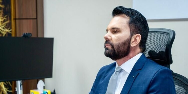 Presidente do SGB pede demissão após denúncias