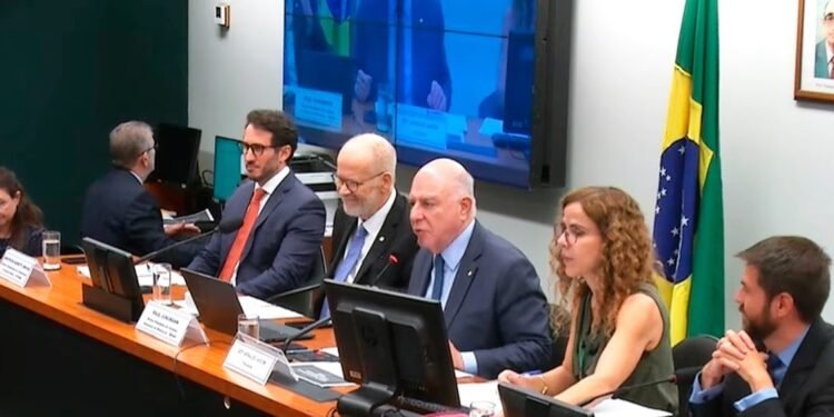 Brasil busca liderança na economia verde com Política Nacional de Minerais Críticos