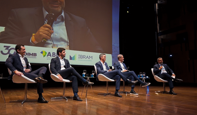 Projetos minerais exigem novas estruturas de financiamento, afirma diretor do BNDES