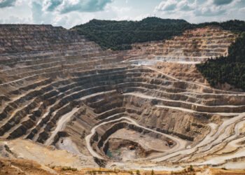 ESG pode acrescentar R$ 399 bilhões por ano à mineração, indica estudo da EY-Parthenon