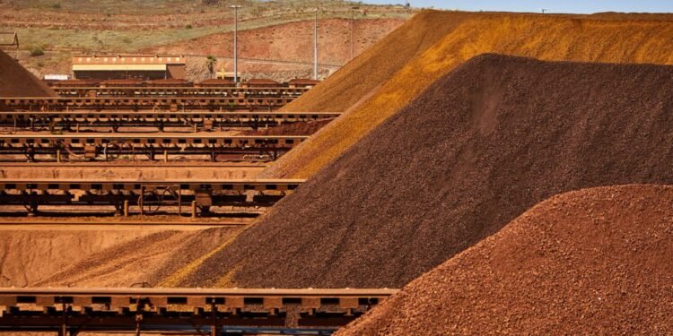 Rio Tinto e Fortescue alteram referência de preços do minério de ferro vendido à China