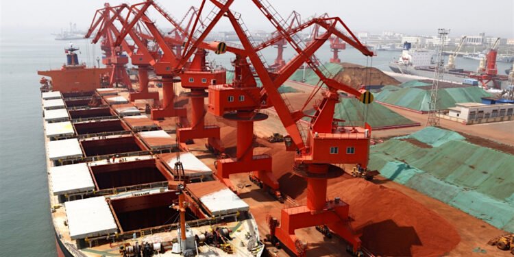 Novas medidas portuárias para minério de ferro da China podem impactar a Vale