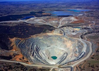 Cavas de mineração esgotadas podem armazenar energia e reforçar a matriz elétrica brasileira