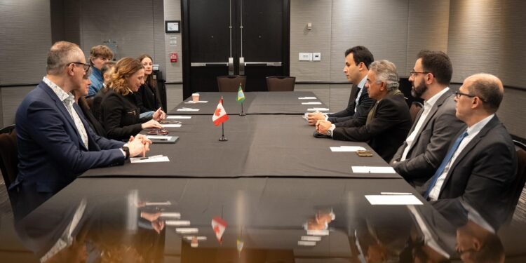 SGB alinha acordo de cooperação técnica em pesquisa mineral com o Serviço Geológico do Canadá