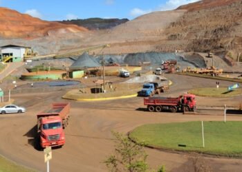 Pesquisa da USP investe R$ 4 milhões para reduzir risco em pilhas de rejeitos de mineração