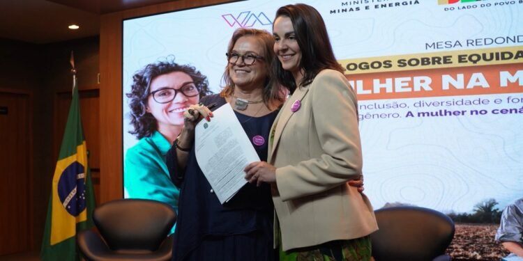 MME e Women in Mining Brasil firmam cooperação para fortalecer participação feminina na mineração