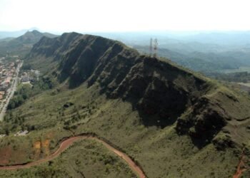 Justiça suspende licença ambiental de mineradora após questionamento de comunidade quilombola em Minas Gerais