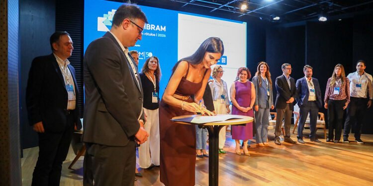 CEOs da mineração assumem compromisso para acelerar diversidade no setor