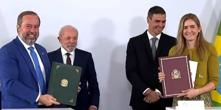 Brasil e Espanha firmam acordo para cooperação em minerais críticos