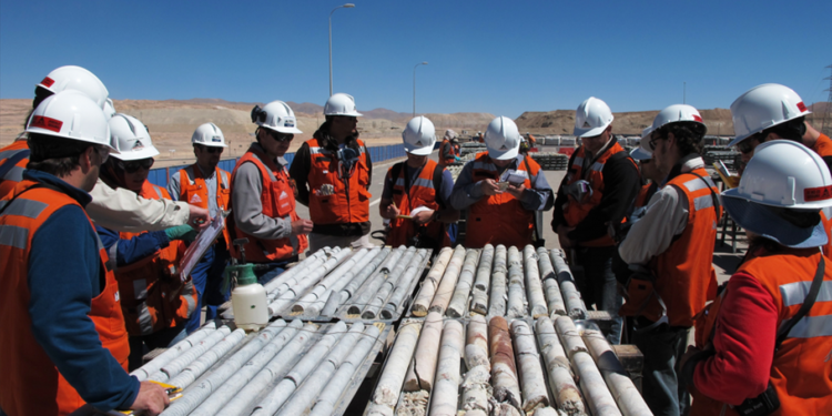 Expedição internacional leva profissionais brasileiros à Finlândia para imersão em minerais críticos