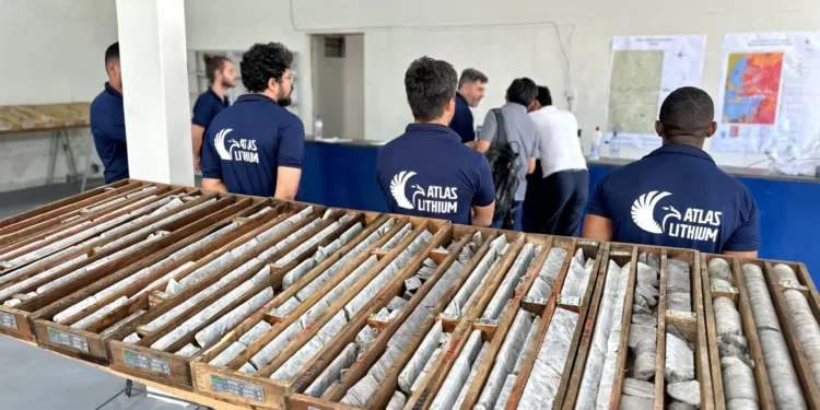 Atlas Lithium contrata empresas de construção e engenharia para o projeto Neves, em Minas Gerais