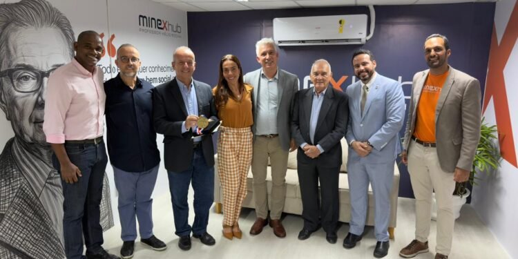 CBPM inaugura hub de mineração que homenageia educador Hélio Rocha