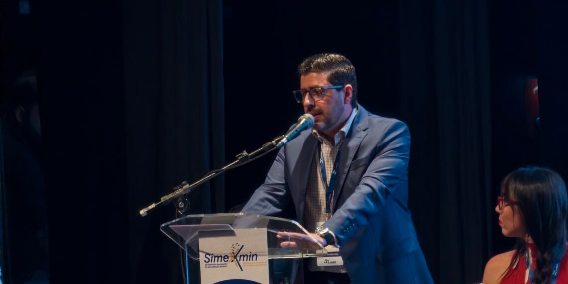 Brasil pode consolidar liderança mundial em recursos naturais e energia limpa, diz diretor da Vale