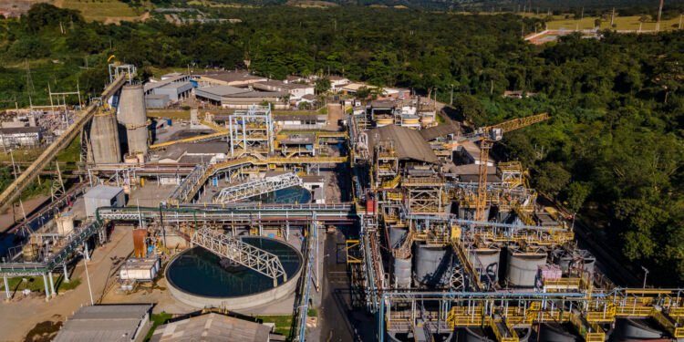 Aura Minerals lucra US$ 95 milhões no primeiro trimestre e reverte prejuízo de US$ 73 milhões