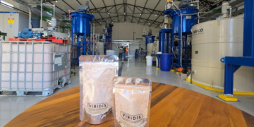 Viridis produz primeiro carbonato misto de terras raras no projeto Colossus, em Poços de Caldas