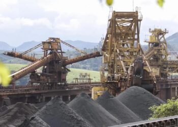CSN Mineração negocia acordo de fornecimento de minério de ferro com estatal chinesa CMRG