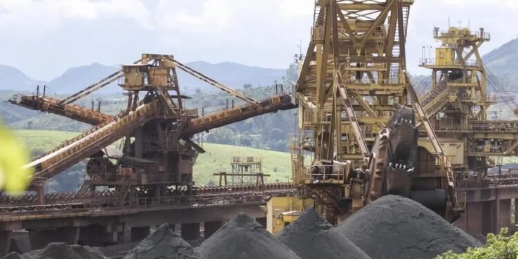 CSN Mineração negocia acordo de fornecimento de minério de ferro com estatal chinesa CMRG