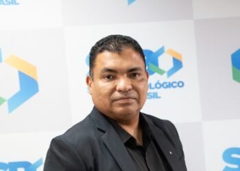 A contradição da ciência brasileira: entre a fuga de cérebros e o combate aos próprios cientistas