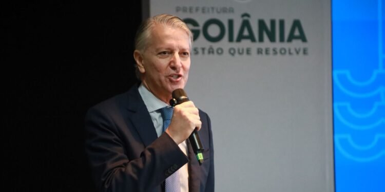 Goiás participa de evento do Banco Mundial e apresenta potencial mineral no Chile
