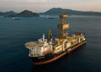 BNDES mira mineração marinha e articula parceria com Petrobras e Vale para explorar minerais críticos